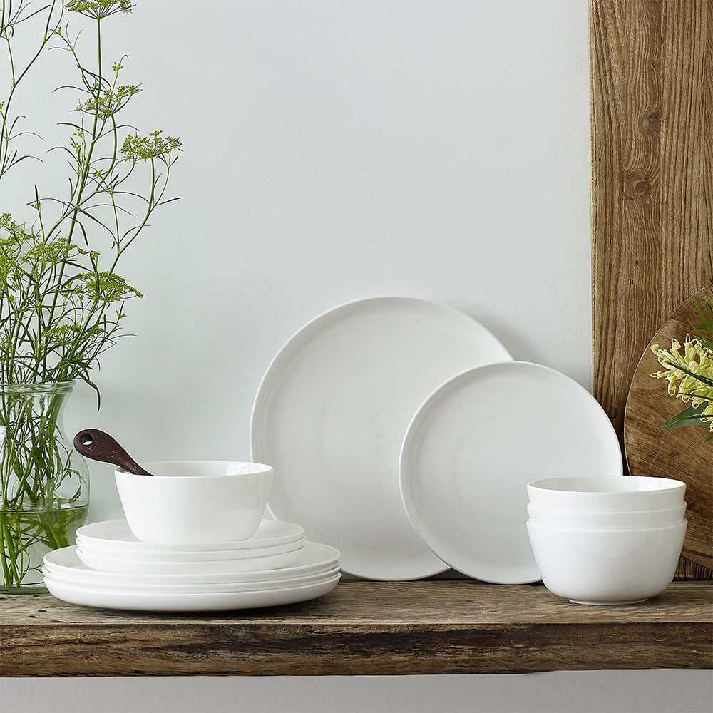 black plastic plates