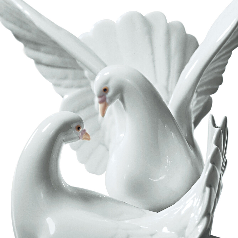 Lladro Love Nest Doves Figurine Peter's of Kensington