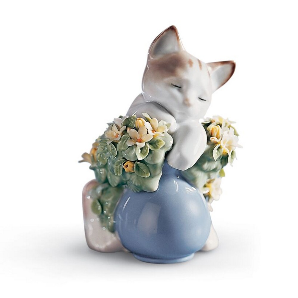 Lladro Dreamy Kitten Cat Figurine Peter's of Kensington