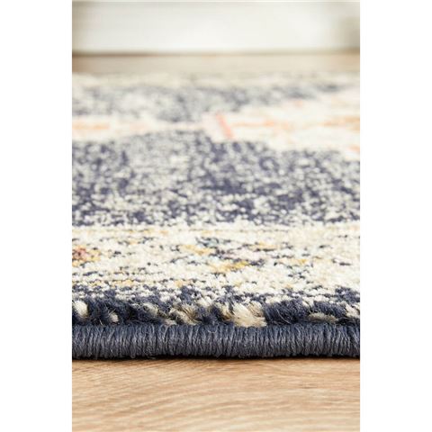 132689 essay picture