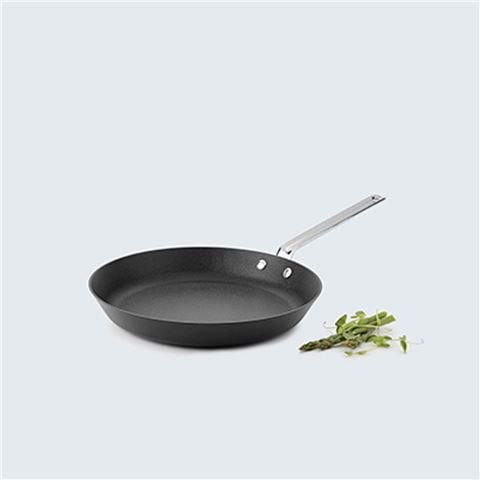 Scanpan TechnIQ Modern Skillet 26cm - Peter's of Kensington