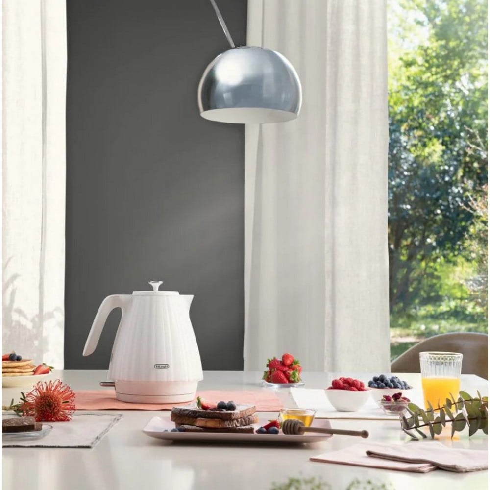 DeLonghi Ballerina Kettle Opaline White KBD2001W 1.7L Peter's of