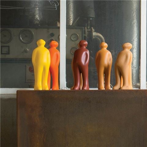 Cores Da Terra The Visitor Plus Red Cochonilha 38cm - Peter's of Kensington