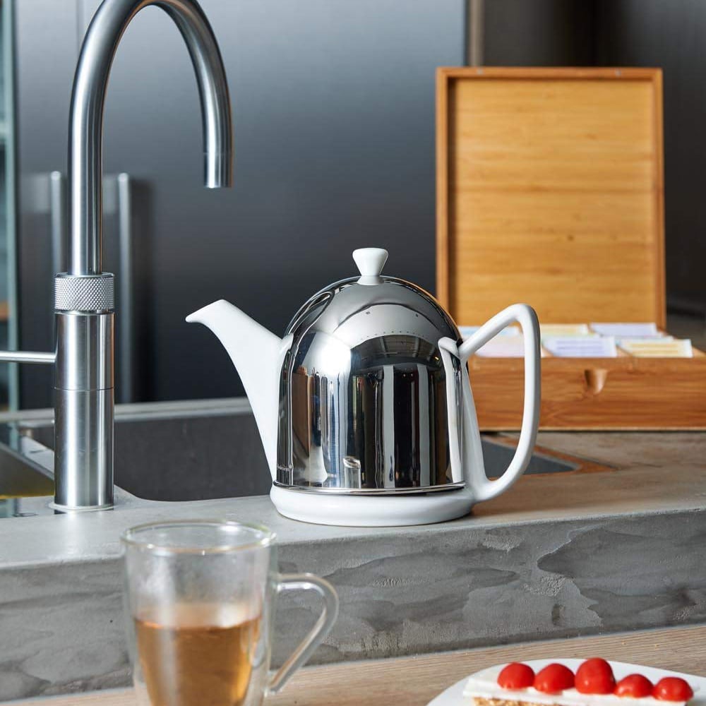 Bredemeijer Cosy Manto Teapot White 600ml Peter's of Kensington