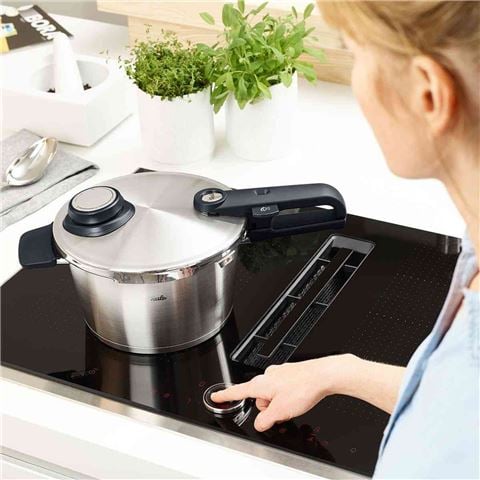 Fissler Vitavit Premium Pressure Cooker w/Insert 26cm/8.0L - Peter's of Kensington