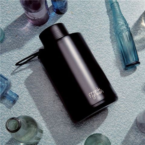 Frank Green - Ceramic Reusable Bottle w/Straw Lid Midnight 2L
