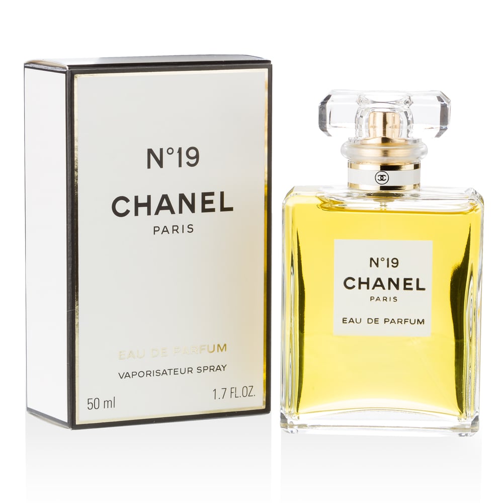 CHANEL N°19 Perfume & Eau de Parfum