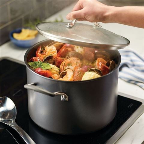 Circulon ScratchDefense A1 Nonstick Induction Covered Stockpot 24cm/7.6L - Peter's of Kensington