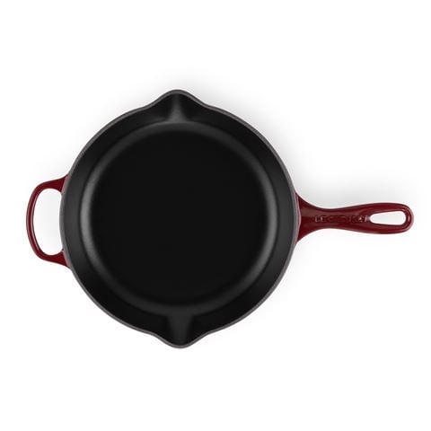 Le Creuset Signature Round Skillet Garnet 26cm - Peter's of Kensington