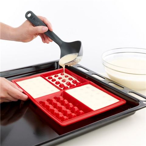 Lekue - Waffle Mould Set Red 2pce