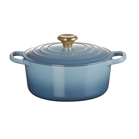 Le Creuset Signature Round Casserole Chambray 24cm/4.2L - Peter's of Kensington