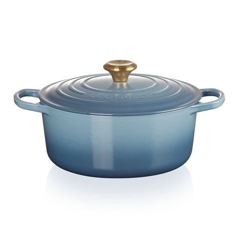 Le Creuset Signature Round Casserole Chambray 26cm/5.3L - Peter's of Kensington