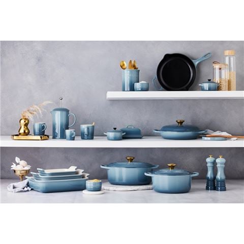 Le Creuset Signature Round Casserole Chambray 28cm/6.7L - Peter's of Kensington