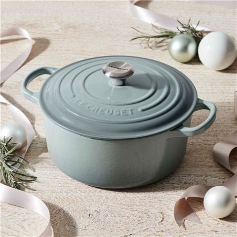 Le Creuset Signature Round Casserole Sea Salt 24cm/4.2L - Peter's of Kensington