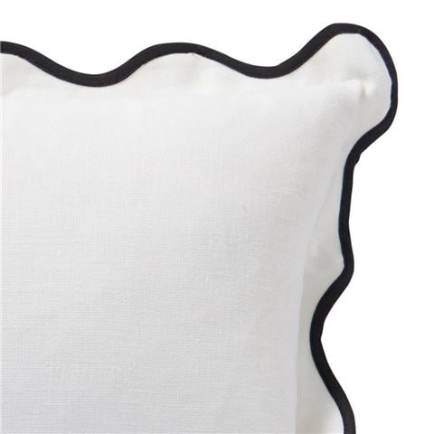Paloma - Linen Scallop Cushion Blanc 30x50cm