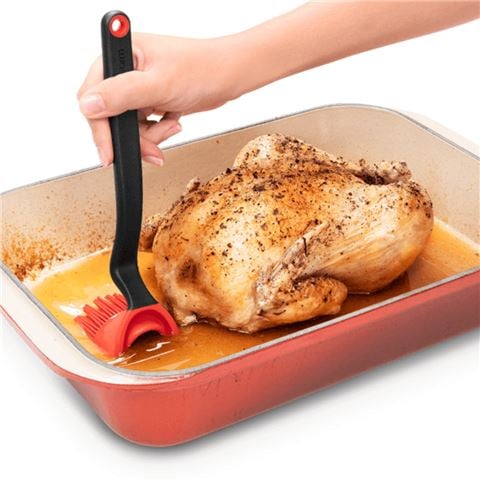 Dreamfarm - Brizzle Basting Brush Red