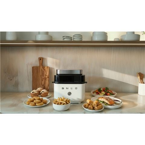 Smeg Air Fryer Matte White AFC01WHMAU - Peter's of Kensington
