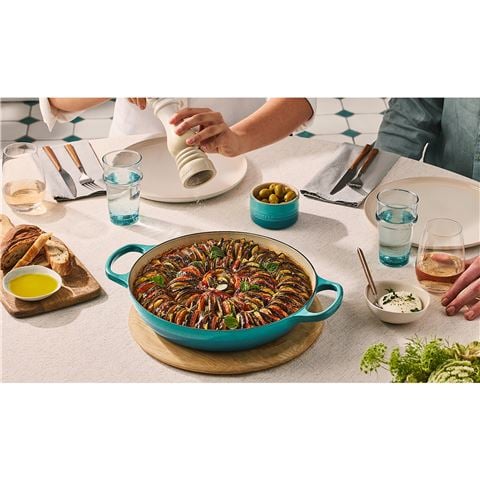 Le Creuset - Signature Shallow Casserole Bleu Riviera 30cm