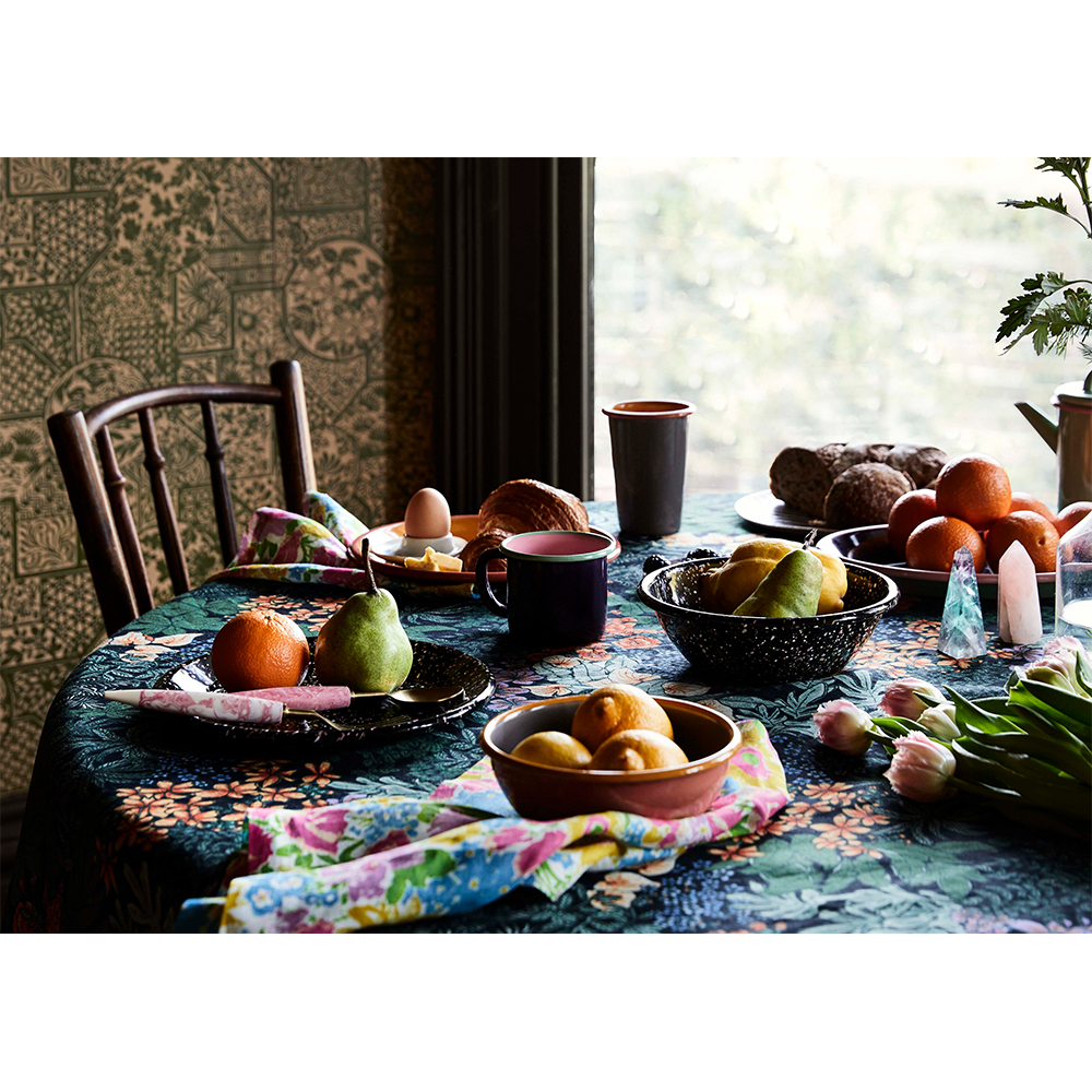 Kip & Co - Atrium Linen Tablecloth One Size | Peter's of Kensington