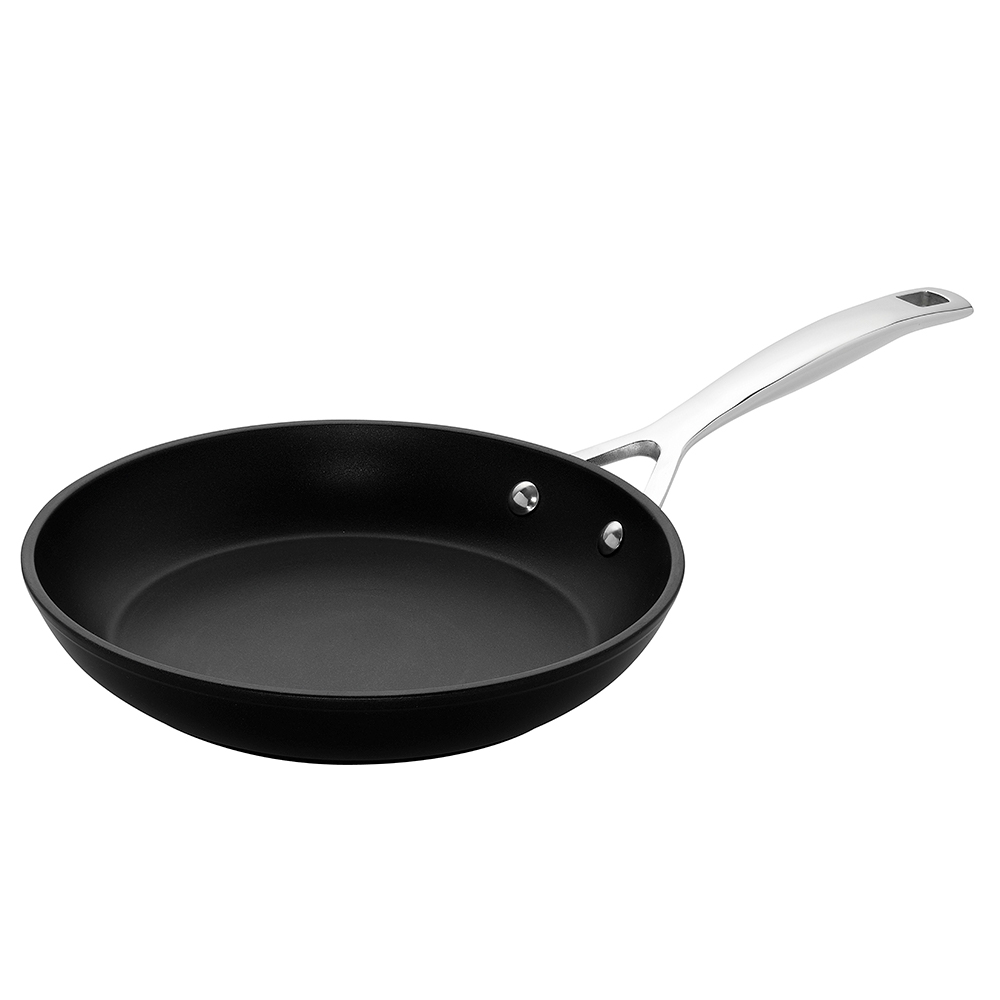 Le Creuset Toughened NonStick Shallow Frying Pan 24cm Peter's of
