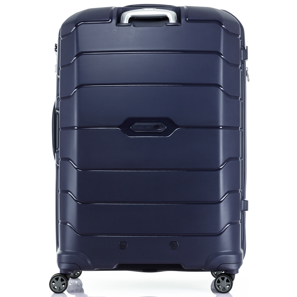 oc2lite 81cm suitcase