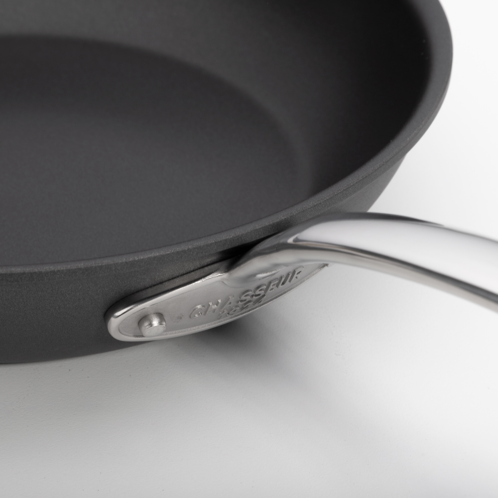 Cinq Etoiles 30cm Saute Pan with Lid and Helper Handle - Chasseur