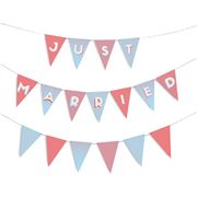 Doiy - Just Married Bunting