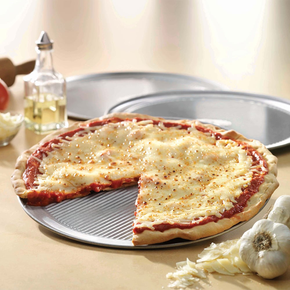 USA Pan Pizza Pan 35cm Peter's of Kensington