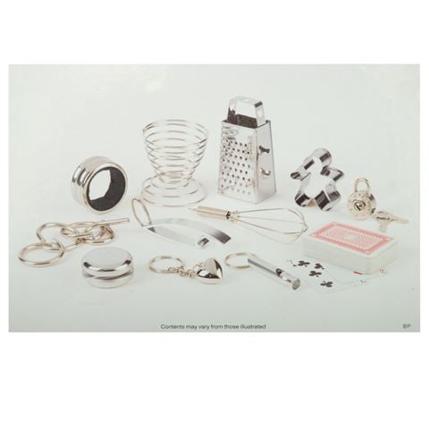 Olde English Cracker Co - Gold Berry Wreath Bonbon Set 6pce